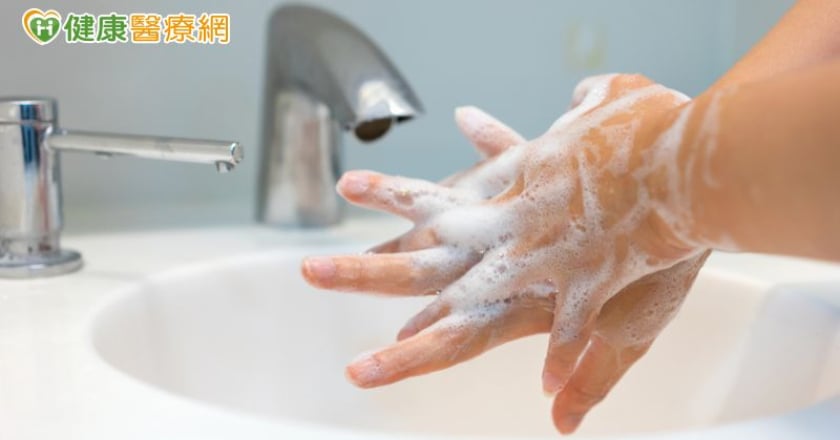 防感染流感、諾羅、腸病毒就靠它！ 醫揭「5大洗手時機+7步驟」