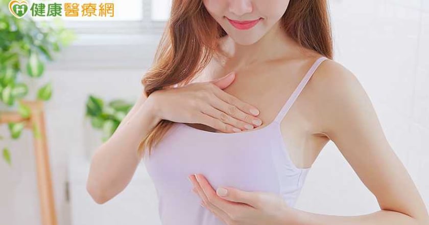 胸部大要小心了!巨乳症不只肩頸痠痛 研究揭慢性偏頭痛可能性高4成