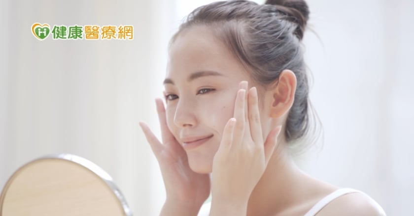 炎炎夏日嘴唇也需要防曬? 皮膚科醫師警告「危險下場」