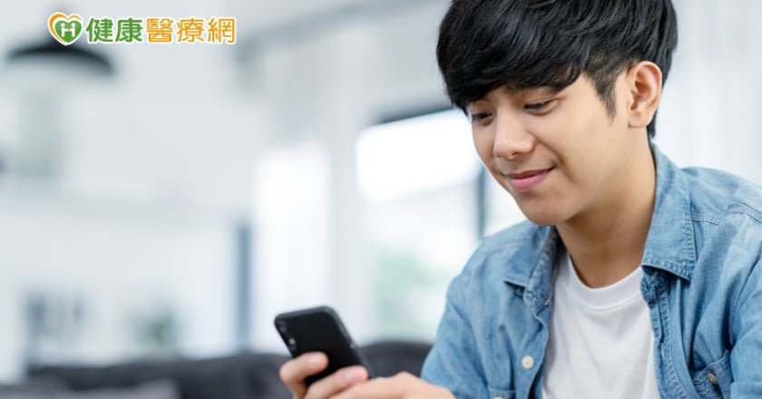 孩子為什麼會網路成癮？　醫師解析評估與治療