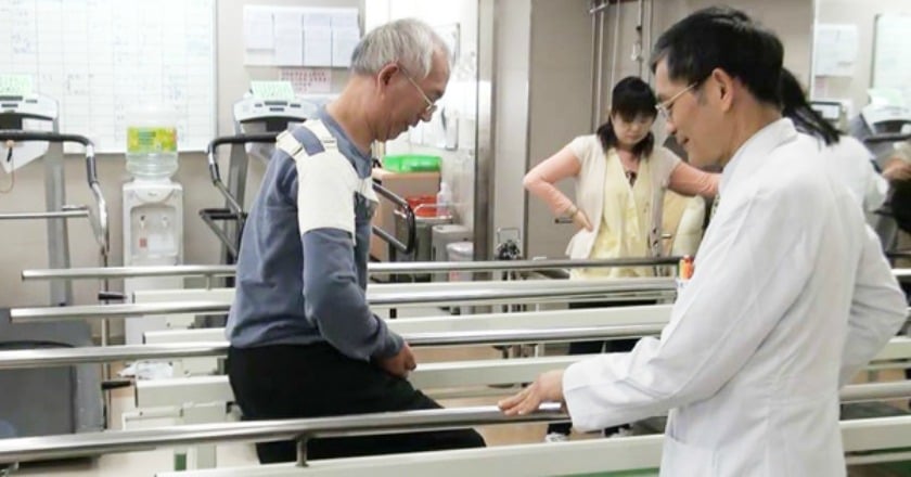 家有中風患者 6原則家屬必知