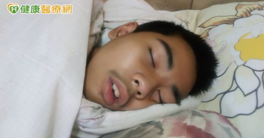 孩子白天嗜睡、注意力不集中？ 小心可能是「兒童睡眠呼吸中止症」