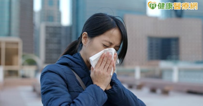春節出國緊急就醫？ 健保「六個月內」可申請自費核退！