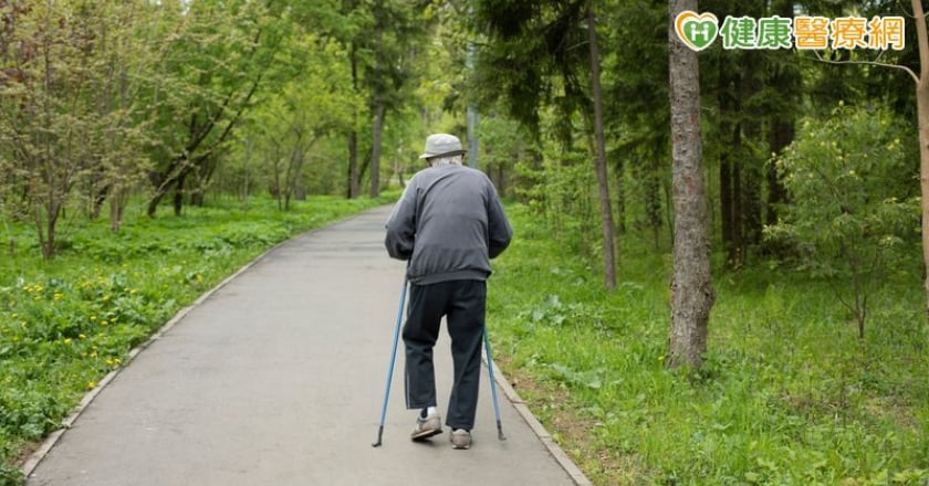 9旬長輩心臟衰竭無法開刀 「這1非侵入性治療」助重拾行動力