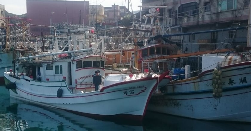 宜蘭漁船疑越界捕魚遭登檢扣船 漁業署：繳擔保金後將獲釋
