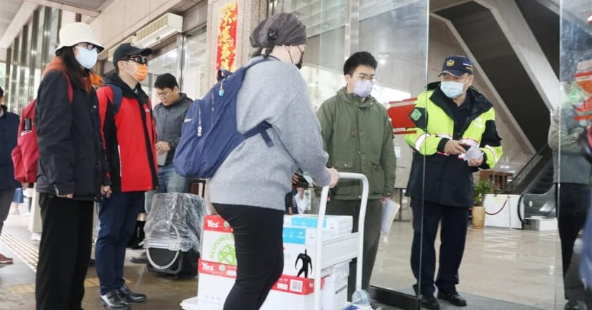 吳思瑤稱罷免12億編入預算 王鴻薇：看不懂預算書？