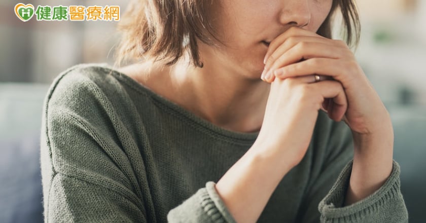 女性成癮為何戒不掉？醫揭背後可能交織憂鬱、焦慮與關係暴力