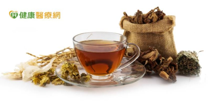 中醫藥向世界發聲！　花蓮慈院林欣榮院長獲邀著文刊載《自然》