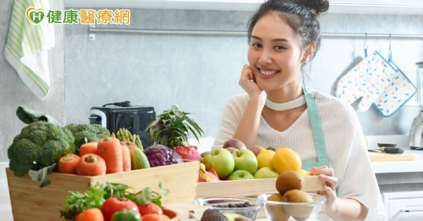 時下最夯「彩虹選食法」　提升免疫力要吃哪5種顏色？