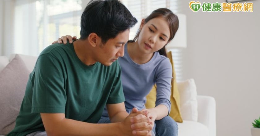 別再說「你想太多」！ 專家揭心理急救「正確做法」