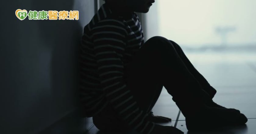 從剴剴案反思兒虐及心理健康 1歲也會憂鬱！觀察「這些」異狀強化保護網