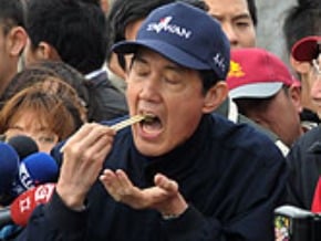 馬總統吃王功生蚵