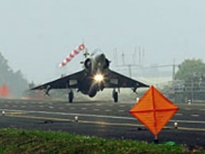 幻象戰機國道操演