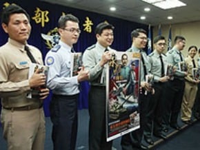 國軍慶建百 建軍史漫畫出爐