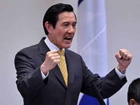 邁向連任 總統：台灣續向前行 