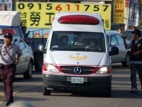 中指蕭條款 擋救護車吊照3月