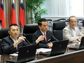 徐中雄力爭 立委挺會展中心 