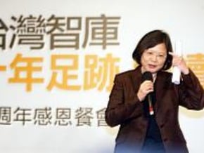 小英：陳博志曾問我為何不婚