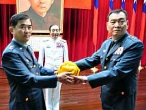 金防部指揮官交接 王世塗到任