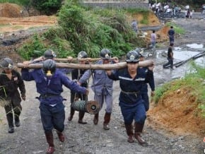 礦災 3死42受困