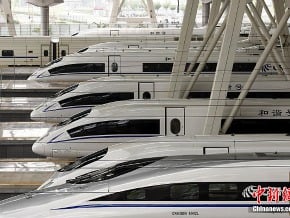 京滬高鐵開始正式運營