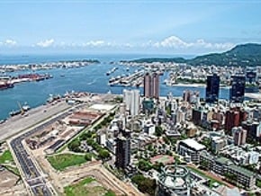 高港旅運大樓 併建水岸輕軌