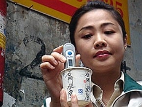 李婉鈺抨擊 新北一條路兩種水