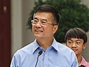 駱家輝：中國無須擔心美元資產 