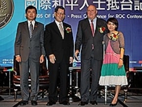 戴克拉克讚兩岸關係 籲重環保 