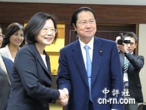 日本國會議員贈送蔡英文戰神祝賀