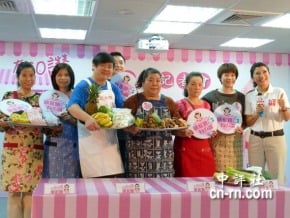 市場攤商挺馬　藍發動“頭家娘”上陣