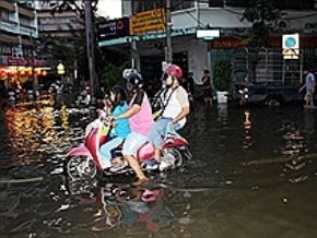 曼谷市區 部分地區淹水