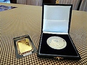 網購推黃金商品 鎖定中產階級