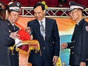 新北義消總隊長 陳幸進出任