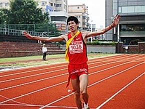 亞洲名校馬拉松 北大逆轉奪冠