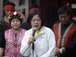 小英台東行 籲人民換政府