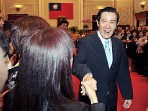 馬英九：企業有盈餘就不要放無薪假 