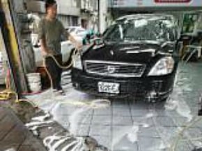 北市：洗車業汙染 明年開罰