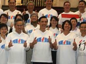總統：兩加兩要 鼓勵運動