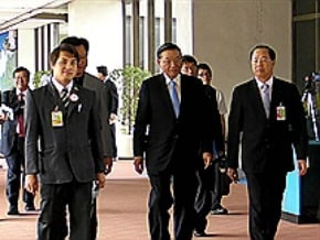 海外造勢 江丙坤抵馬尼拉