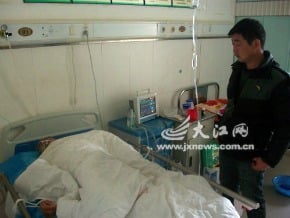 七旬老翁乞討 遭搶劫毆打送醫