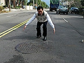 甲后路不平 原是修補費未撥