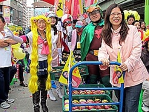 綠全台動員 號召小豬回娘家