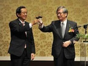 日天皇78歲華誕 楊進添祝賀