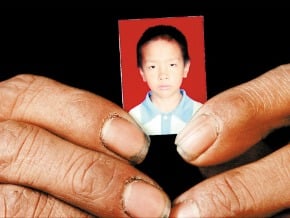兒溺斃怪罪同事兒 男童遭勒斃、割喉