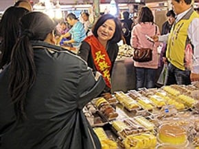 高市選前搶票 藍綠陣營狂掃街