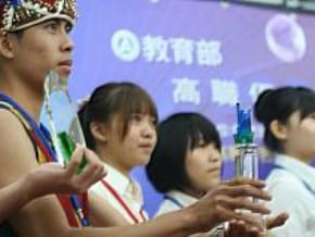 不合格高職 將轉型或退場