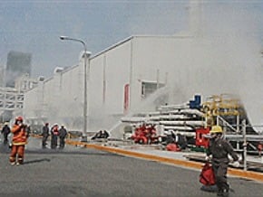 壓縮機漏油冒煙 六輕火警虛驚