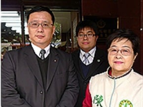 綠質疑情蒐 告發胡為真3人