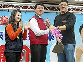 連勝文台南站台 力挺藍候選人